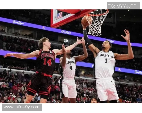 福克斯盛赞文班防守独特之处提升队友信心与进攻侵略性 福克斯盛赞文班防守独特之处提升队友信心与进攻侵略性