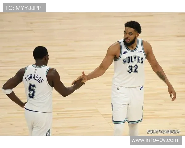 华子分享被唐斯隔扣经历感叹对手身材壮硕高度优势需团队支援 华子分享被唐斯隔扣经历感叹对手身材壮硕高度优势需团队支援